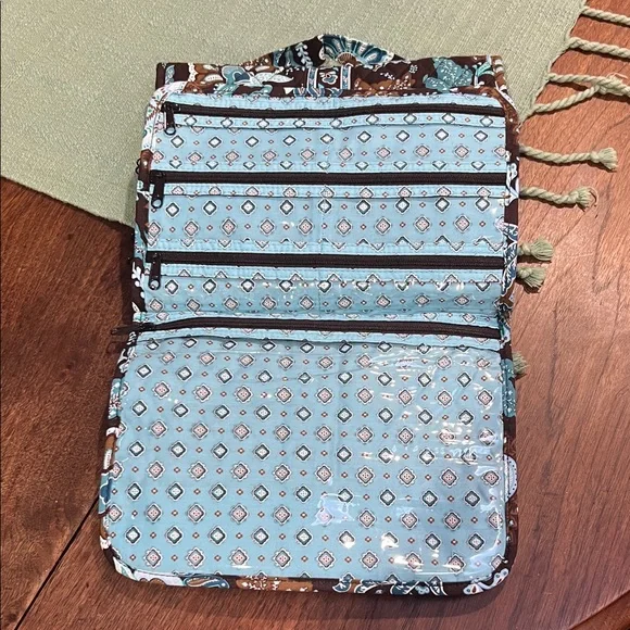 Vera Bradley Jewelry Bag in Retired Java Blue Pattern - Picture 5 of 6